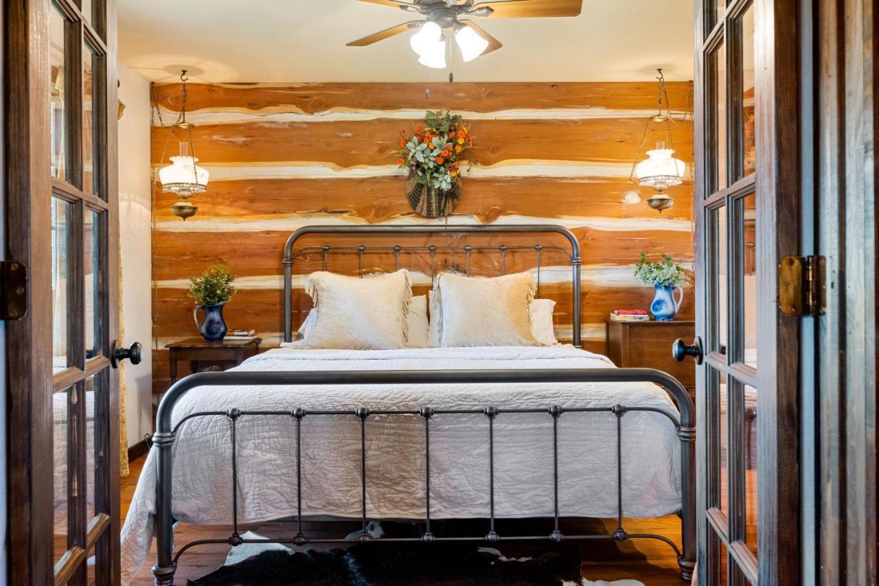 Inn At Sunset Mill Ranch Wimberley Exterior foto